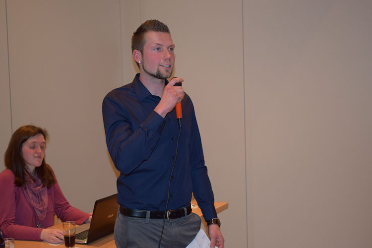 %_tempFileName2017-03-24_Mitgliederversammlung_(03)%