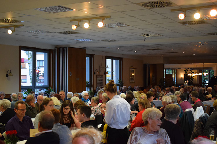 %_tempFileName2017-10-07-Jubilaeums-Fest_(03)%