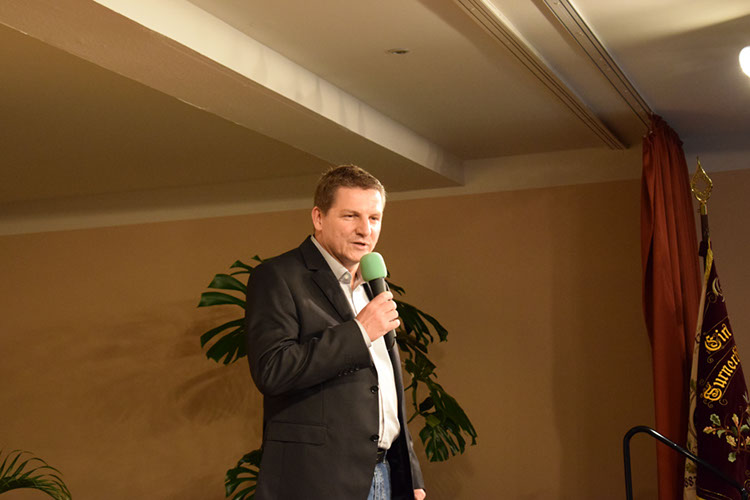 %_tempFileName2017-10-07-Jubilaeums-Fest_(07)%