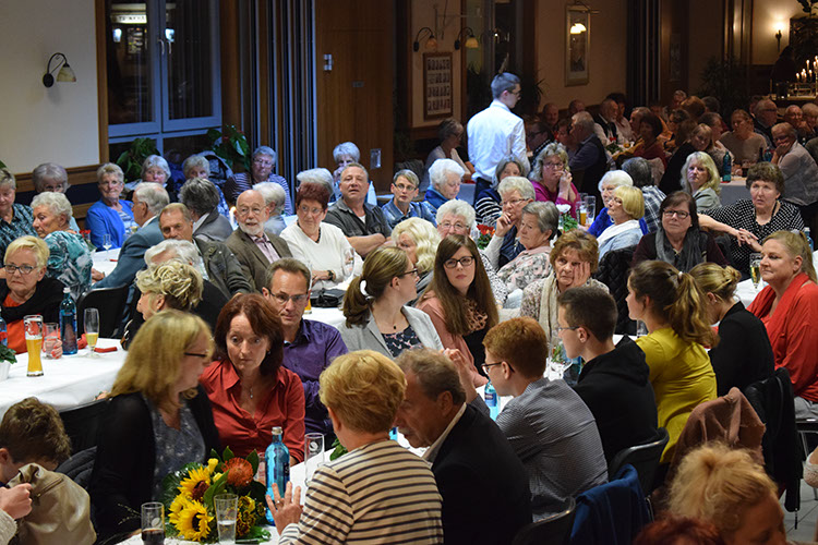 %_tempFileName2017-10-07-Jubilaeums-Fest_(52)%