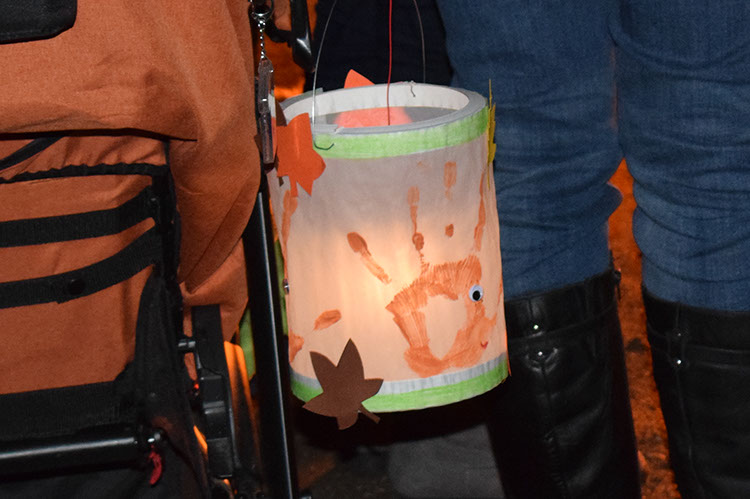 %_tempFileName2017-11-17_Laterne_(12)%