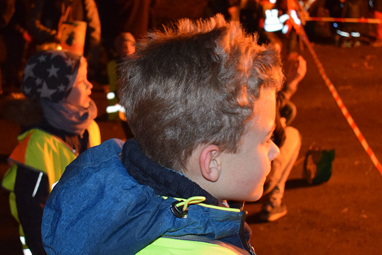 %_tempFileName2017-11-17_Laterne_(16)%