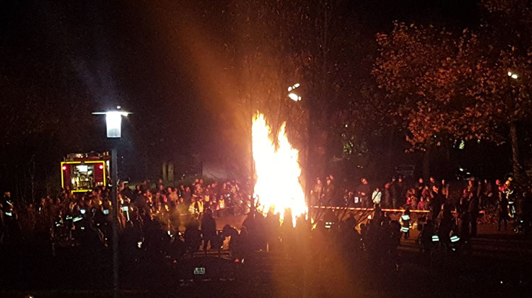 %_tempFileName2017-11-17_Laterne_(57)%