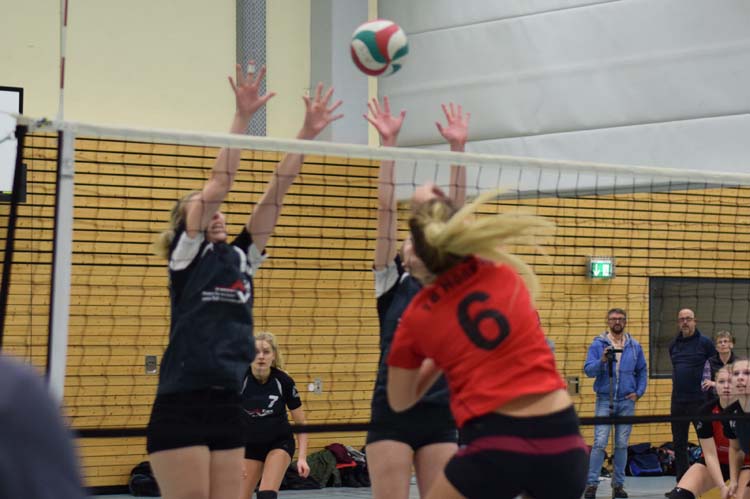 2016-12-04_D1-VL-STVHuenxe_(05)